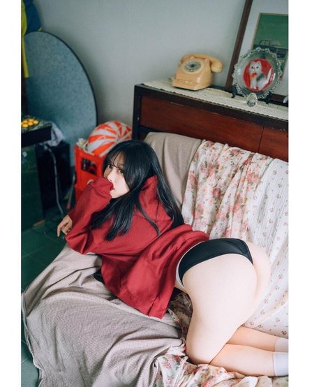 _jun 1020_ pornstar nudes picture