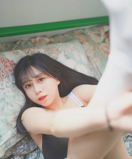 _jun 1020_ nudes model pics