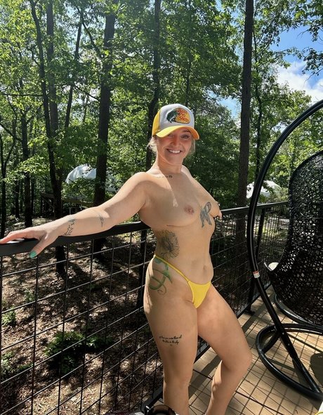 bigbtytxn art actress galleries