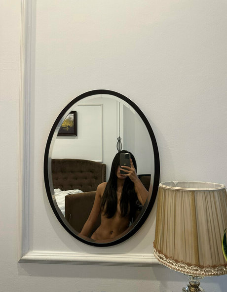 nicha official naked model pics