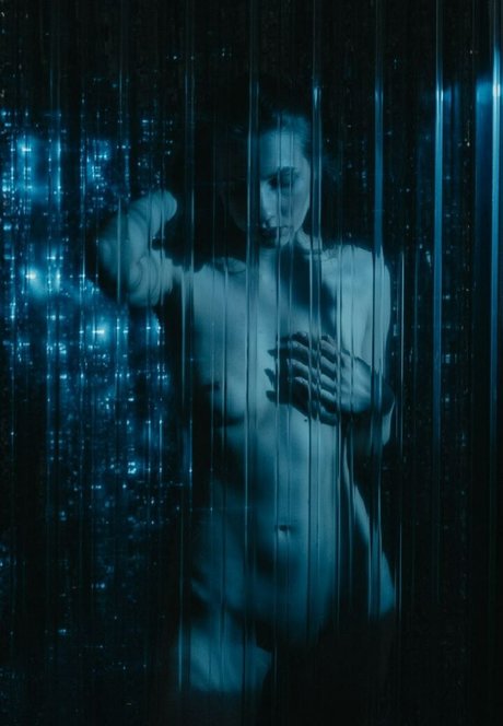 liamatiuk sexy actress picture