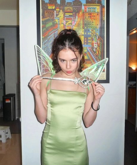 Julia Antonelli erotic actress picture