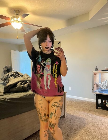 HotGothMlf nice actress picture