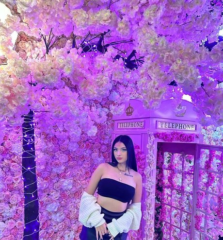 Leslie Emma star porn galleries