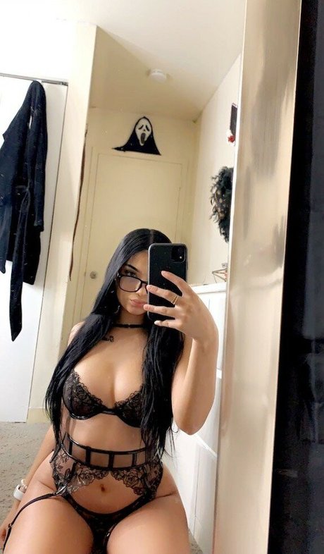 Leslie Emma pornstar free image