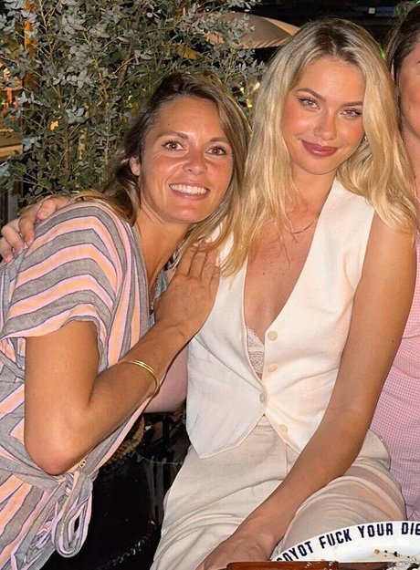 Hanna Edwinson pornstar pretty picture