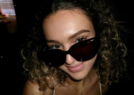 hollyfever perfect model photos