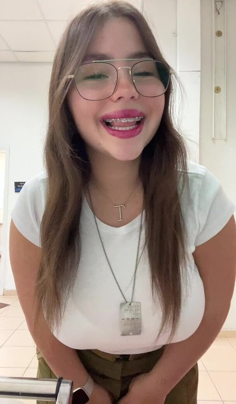 Tamar Abuchzira porn actress img