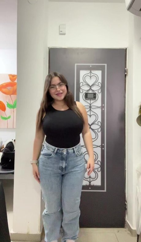 Tamar Abuchzira pornographic actress gallery