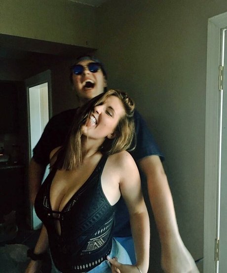 Rachel Myers beautiful actress pic