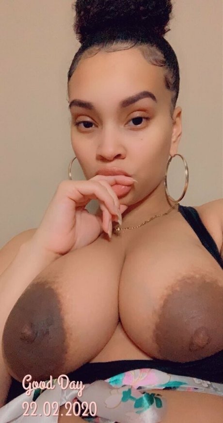 Sashaestrella star top img