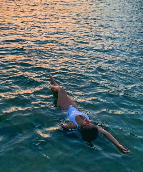 amielatisha model xxx image