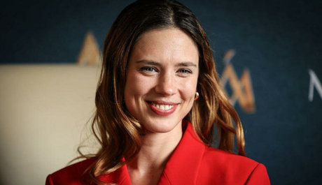 Delfi Chaves pretty actress photos