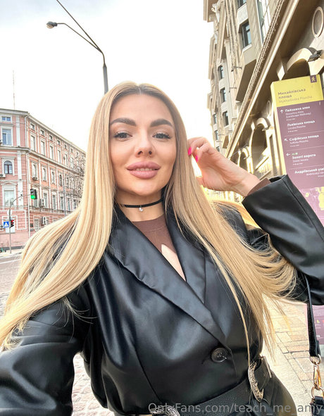 teach me amy pretty model picture