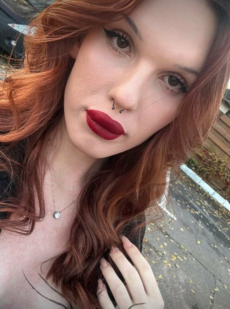 milana ts star free image