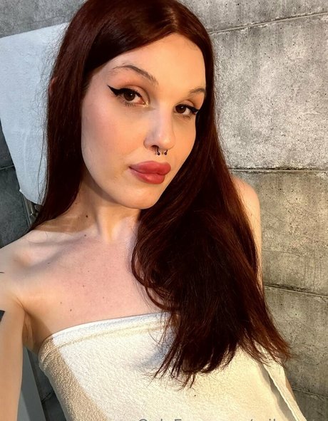 milana ts erotic actress archive