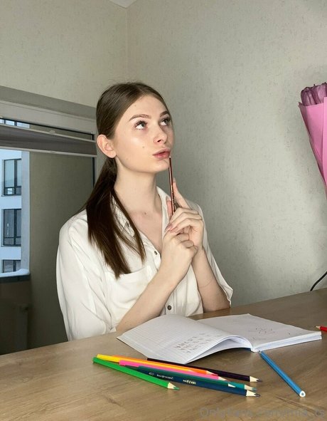 mia ts high quality model photos