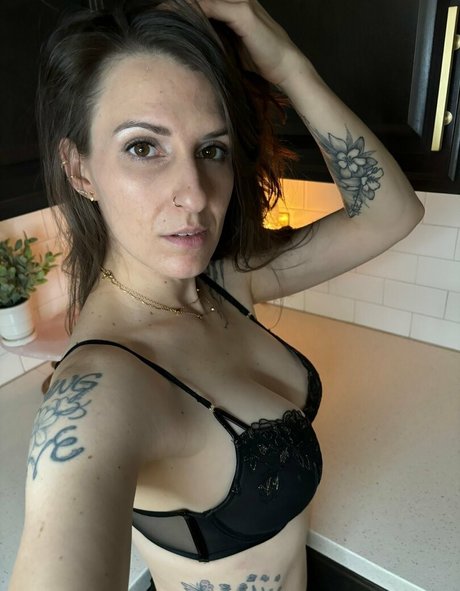 nakednectar art actress image