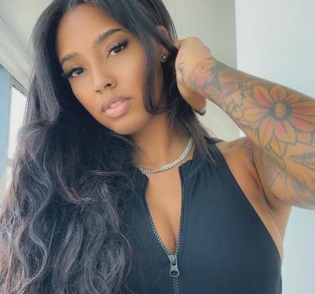 Sasha Chevolleau hot pornstar images