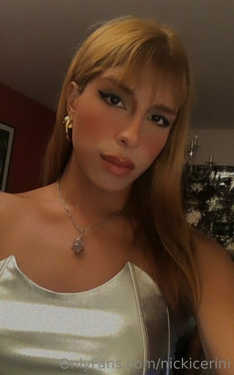 nickycerini hot actress img