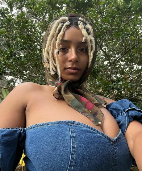 Plantbae model sexy photo