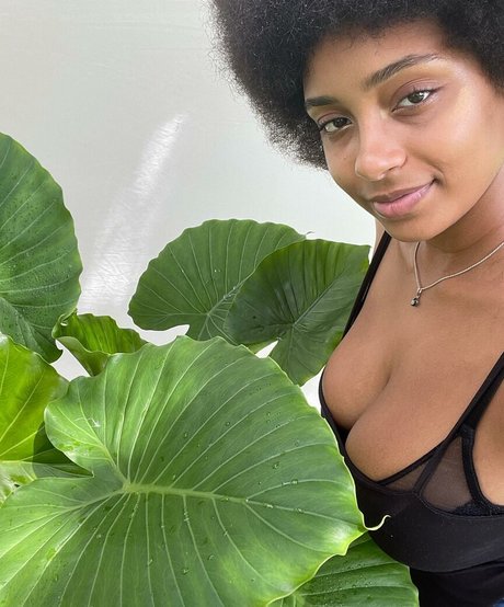 Plantbae model porn pic