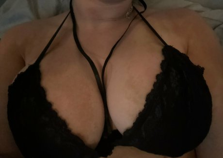 agressiee exclusive actress image