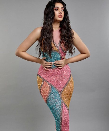 beauty teen onlyfans art naked gallery