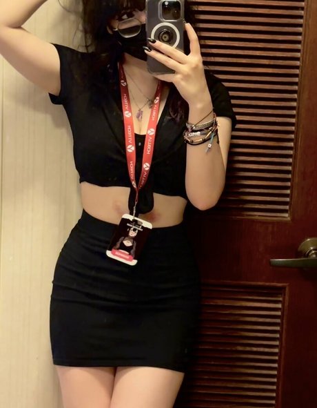 Rainhoe model beautiful img