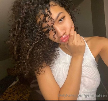 gemmateenie model high quality picture