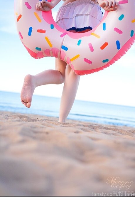 _riliane adult model pic