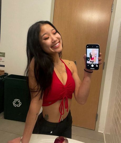 Abigail Rosengren nude actress pictures