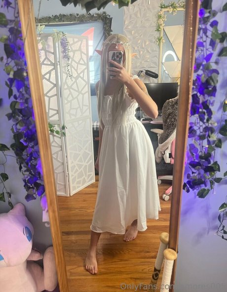 asian granny onlyfans porn image