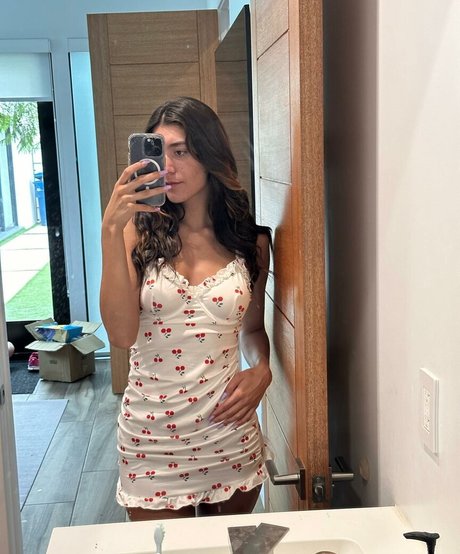 Aubry Babcock sex model images