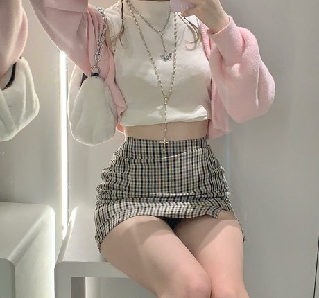 mirukurum beautiful model img