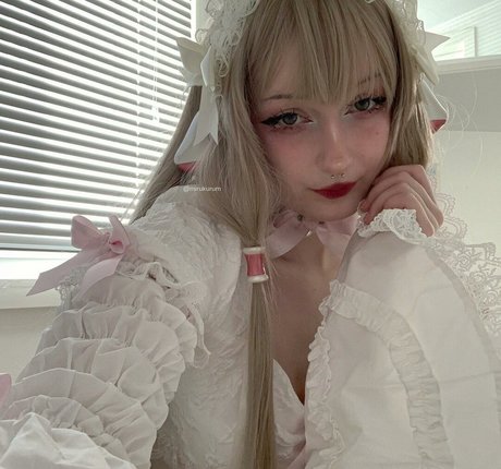 mirukurum art actress gallery