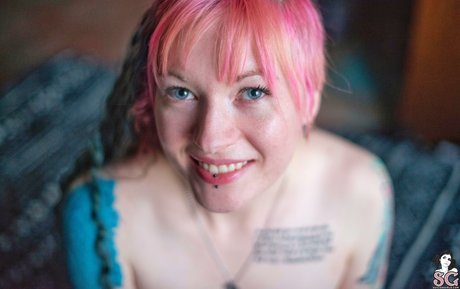 Venomousrose naked actress image