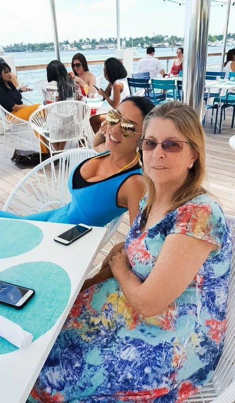 Jessica Canizales exclusive model pics