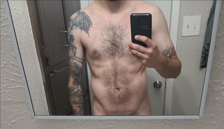 cui free adult model pic