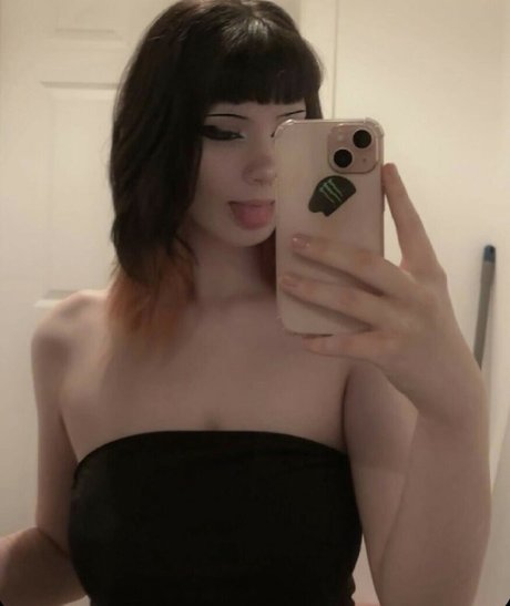 milkichan sexy pornstar gallery