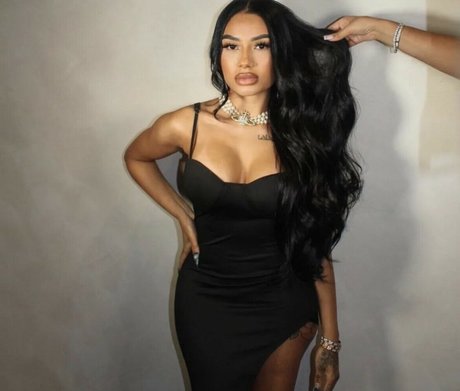 Fav foreignn pornstar hot pictures