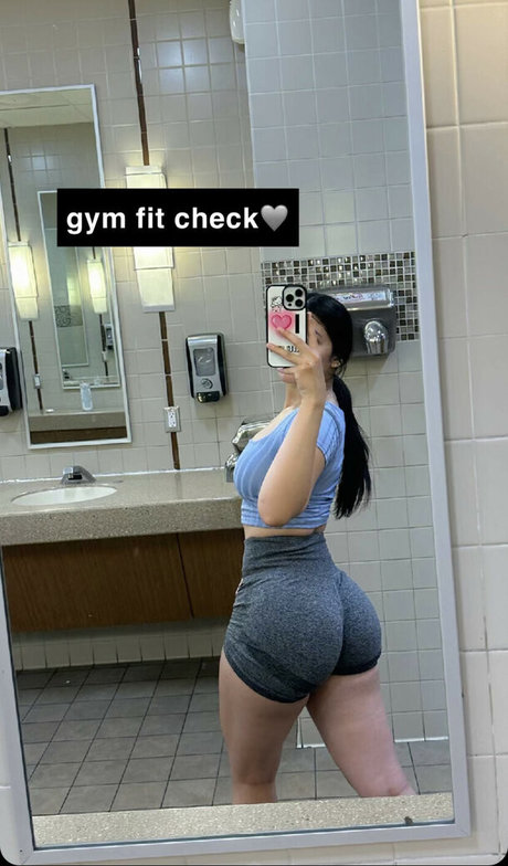 ayelenn hd actress archive