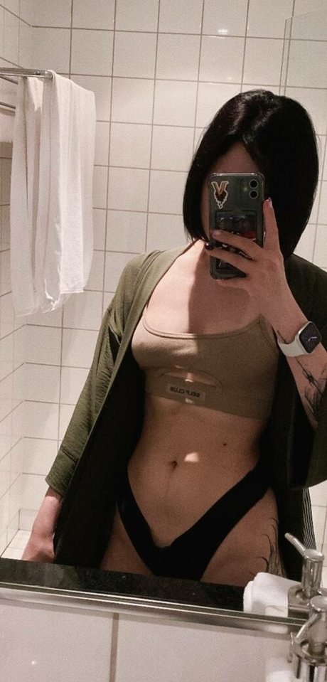 Scarletspyada model hd photos