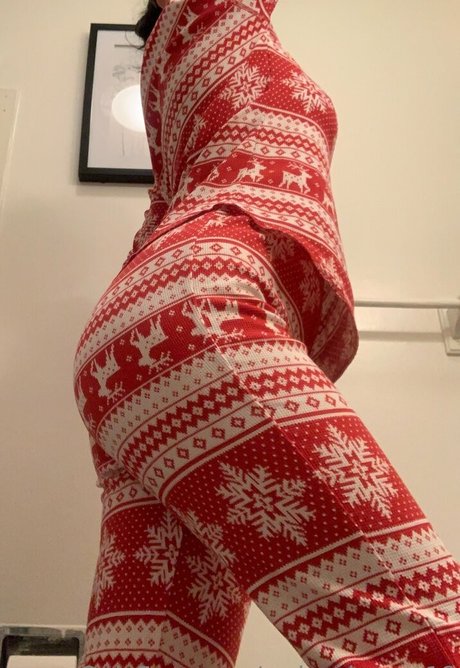 phatassondick19 sexy model picture