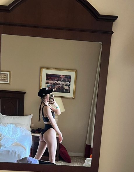 Yglichh sex star picture