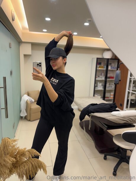 marie art meditation star free image