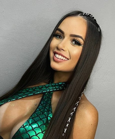 Eduarda Wolker hd star photos