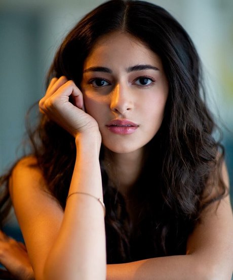 Ananya Panday model adult images