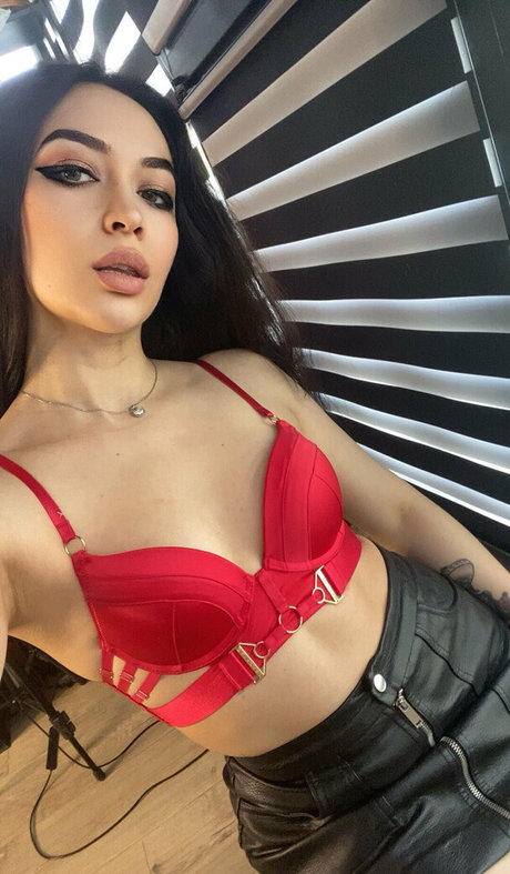 kisha kiss sex star photo