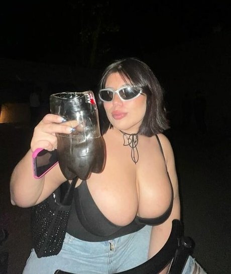 Victoria Zoto adult model pic